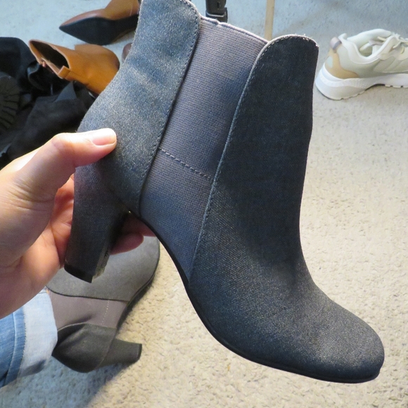 Grey Booties - Picture 6 of 6